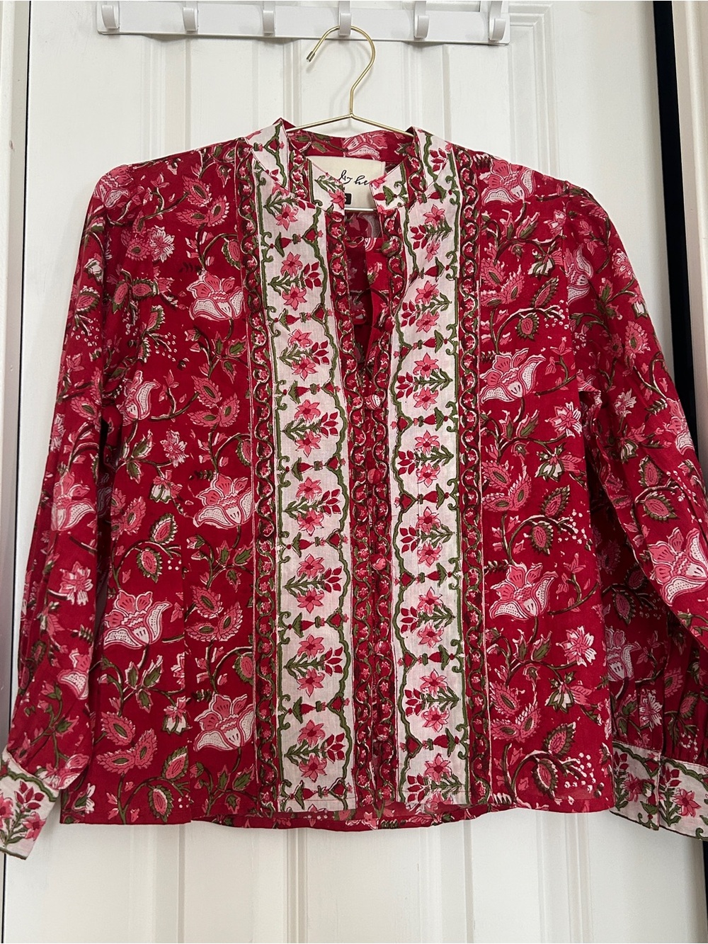 Fox & Hen Red Floral-Print Button Front Women's Blouse